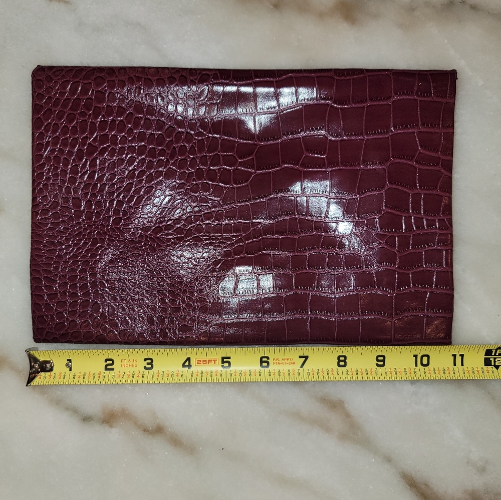 BCBG Cluth